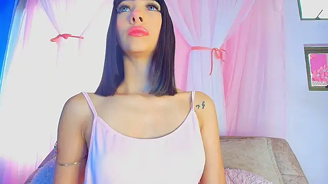 liccy hall online show from March 14, 11:48 am