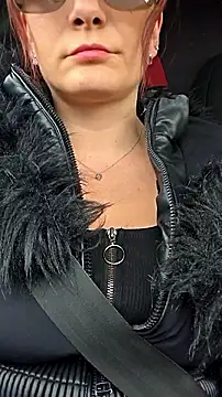 Kitty Doll69 online show from December 21, 10:00 am