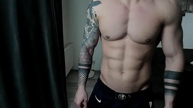 Snapshot of Richarddarell1 chatting on February 5, 5:56 am Richarddarell1 online show from February 5, 5:56 am