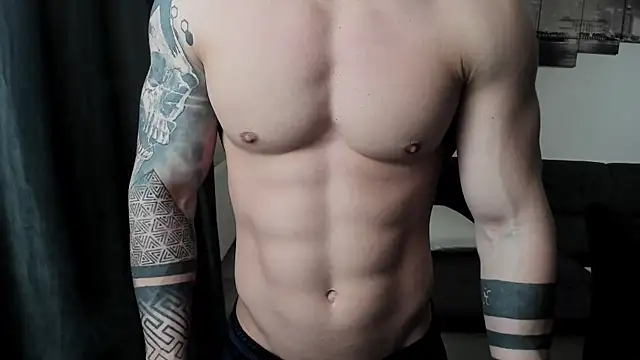 Snapshot of Richarddarell1 chatting on February 16, 6:20 am Richarddarell1 online show from February 16, 6:20 am