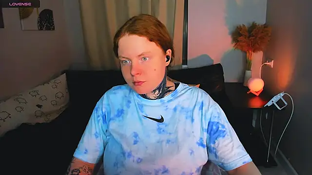 Snapshot of Cassie_xKiss chatting on November 5, 8:31 pm Cassie xKiss online show from November 5, 8:31 pm