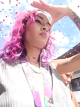 Snapshot of Rob_and_lizzy chatting on December 17, 6:31 pm Rob and lizzy online show from December 17, 6:31 pm