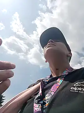 Snapshot of Rob_and_lizzy chatting on January 14, 6:38 pm Rob and lizzy online show from January 14, 6:38 pm