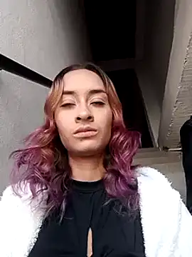 Snapshot of Rob_and_lizzy chatting on January 23, 12:41 pm Rob and lizzy online show from January 23, 12:41 pm