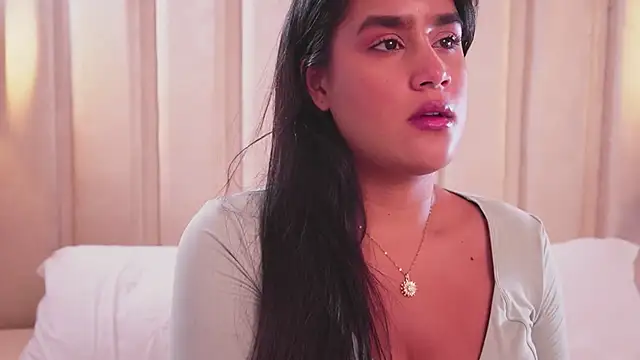 bonniekim  online show from December 19, 3:13 am