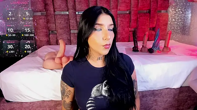 Snapshot of Leiaa_ chatting on May 10, 1:33 am Leiaa online show from May 10, 1:33 am