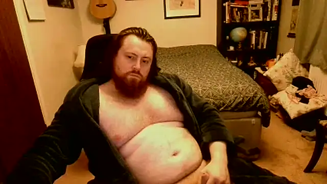 Snapshot of Hairy_Guy30 chatting on May 19, 12:27 am Hairy Guy30 online show from May 19, 12:27 am