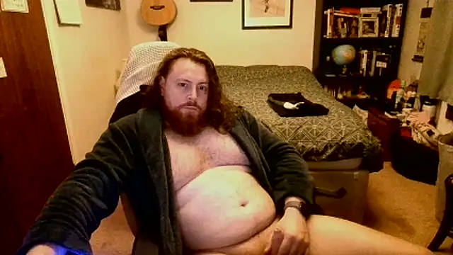 Snapshot of Hairy_Guy30 chatting on June 4, 11:33 pm Hairy Guy30 online show from June 4, 11:33 pm