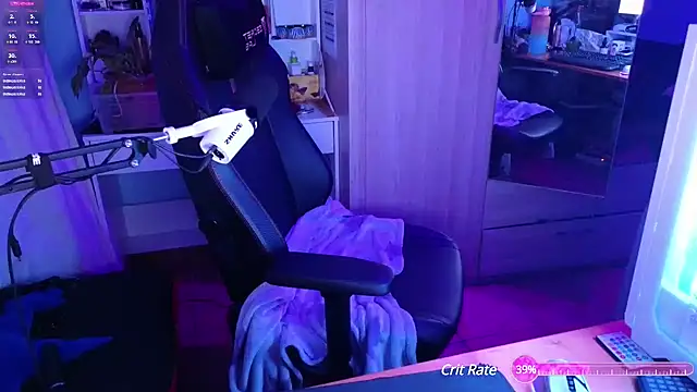 Snapshot of MemiKouki chatting on March 13, 9:26 pm MemiKouki online show from March 13, 9:26 pm