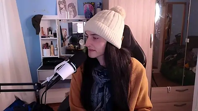 Snapshot of MemiKouki chatting on March 18, 5:31 pm MemiKouki online show from March 18, 5:31 pm