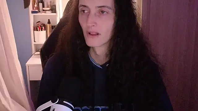 Snapshot of MemiKouki chatting on February 24, 6:17 pm MemiKouki online show from February 24, 6:17 pm