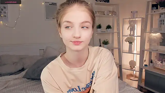 YuNabif online show from February 10, 11:04 am