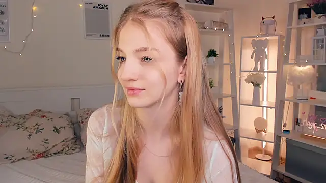 YuNabif online show from February 16, 11:05 am