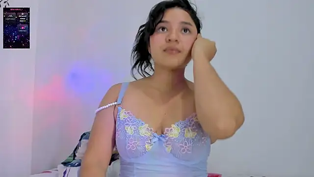 ayheleensexygirl1 online show from November 4, 7:24 pm