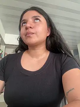 Snapshot of ayheleensexygirl1 chatting on June 28, 10:27 pm ayheleensexygirl1 online show from June 28, 10:27 pm