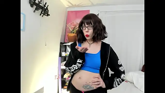 Snapshot of SaraDesirexo chatting on February 6, 2:00 am SaraDesirexo online show from February 6, 2:00 am