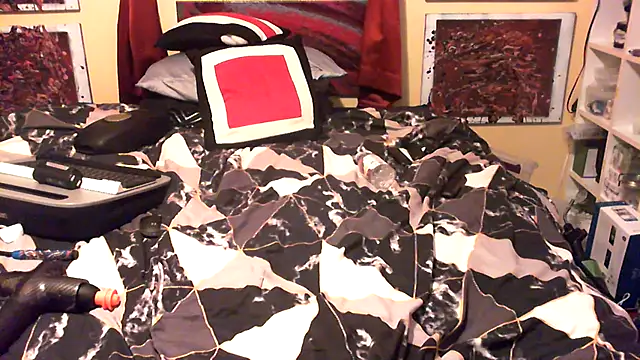 Mic Oxinner online show from December 4, 7:39 am