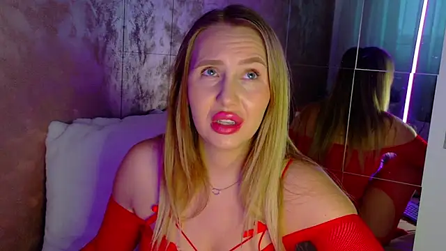 Snapshot of lexy_a chatting on November 24, 6:02 am lexy a online show from November 24, 6:02 am