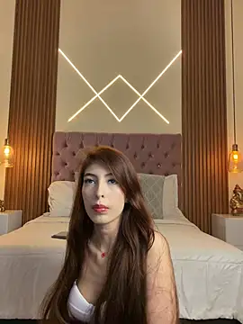 Snapshot of Sophia_turneer chatting on July 9, 4:55 pm Sophia turneer online show from July 9, 4:55 pm