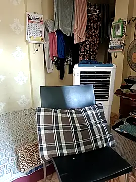 saggy1218 online show from March 13, 9:49 am