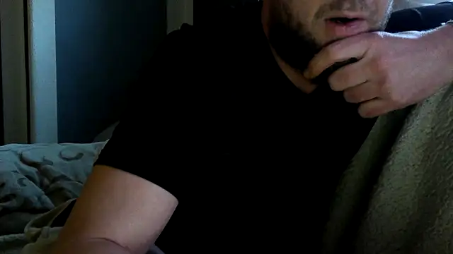 Snapshot of donhulio482 chatting on March 7, 4:00 pm donhulio482 online show from March 7, 4:00 pm