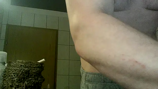 Snapshot of donhulio482 chatting on March 15, 2:56 am donhulio482 online show from March 15, 2:56 am