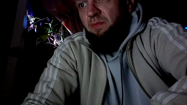 Snapshot of donhulio482 chatting on March 15, 8:10 pm donhulio482 online show from March 15, 8:10 pm