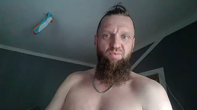 Snapshot of donhulio482 chatting on October 25, 12:34 pm donhulio482 online show from October 25, 12:34 pm