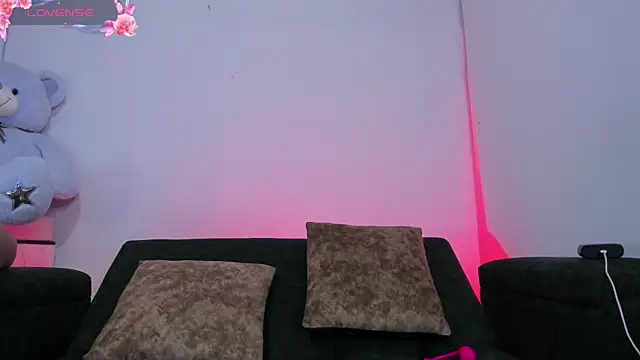 liz 25b online show from February 25, 4:00 am