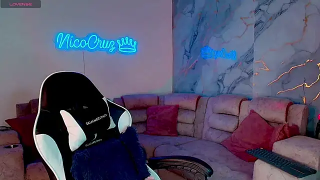 Niico Cruz online show from March 5, 10:17 pm