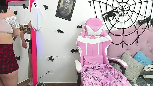 Katalina novoa online show from November 1, 2:46 am