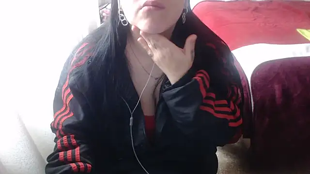 Snapshot of lady_rolinga chatting on June 2, 1:24 pm lady rolinga online show from June 2, 1:24 pm
