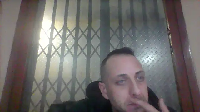 Snapshot of margiale84 chatting on December 6, 6:28 pm margiale84 online show from December 6, 6:28 pm