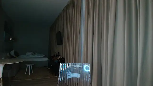 Snapshot of shayblonde chatting on February 5, 6:23 pm shayblonde online show from February 5, 6:23 pm