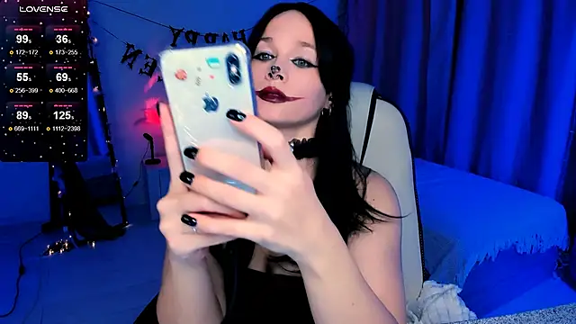 Snapshot of SherillBrill chatting on October 23, 3:00 pm SherillBrill online show from October 23, 3:00 pm