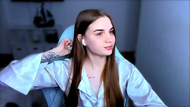 Snapshot of StellaLawless chatting on November 3, 7:48 pm StellaLawless online show from November 3, 7:48 pm