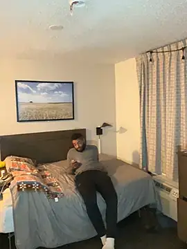 Snapshot of TheOnlyTwinTowers chatting on February 18, 6:53 am TheOnlyTwinTowers online show from February 18, 6:53 am