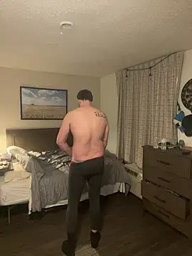 Snapshot of TheOnlyTwinTowers chatting on February 19, 6:20 am TheOnlyTwinTowers online show from February 19, 6:20 am