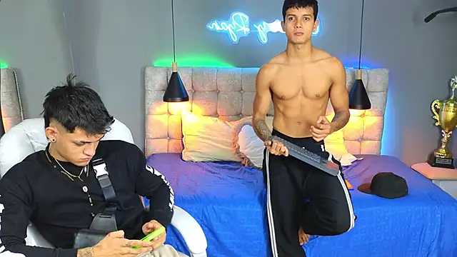 Paradise boy s online show from December 10, 11:51 pm