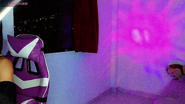 Ms-Zoehans online show from September 13, 5:18 am