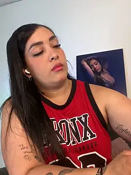 Snapshot of Sheeryl__ chatting on October 9, 6:17 pm Sheeryl online show from October 9, 6:17 pm