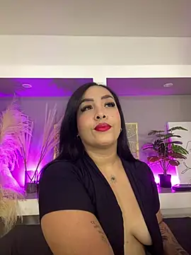 Snapshot of Sheeryl__ chatting on June 25, 5:23 am Sheeryl online show from June 25, 5:23 am