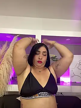 Snapshot of Sheeryl__ chatting on July 23, 5:27 am Sheeryl online show from July 23, 5:27 am