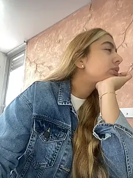 Miabonnett  online show from November 5, 12:16 pm