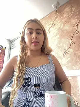 Miabonnett  online show from November 8, 12:16 pm