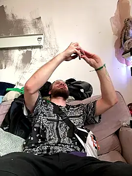 Snapshot of pervy_devil chatting on January 19, 10:30 am pervy devil online show from January 19, 10:30 am