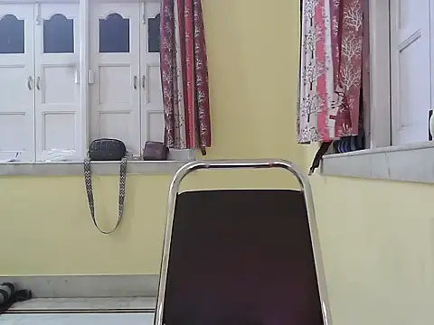 Snapshot of Model-Tanya chatting on November 21, 3:44 pm Model-Tanya online show from November 21, 3:44 pm