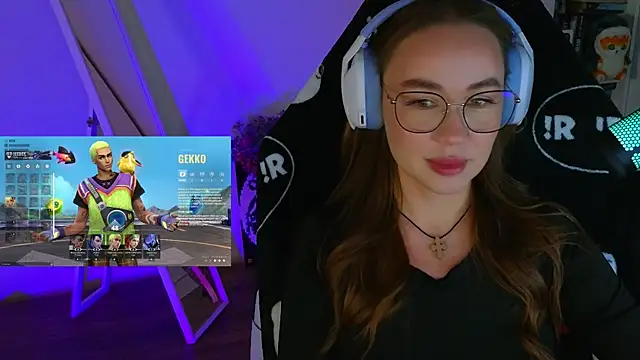 Emili1- online show from March 17, 3:50 pm