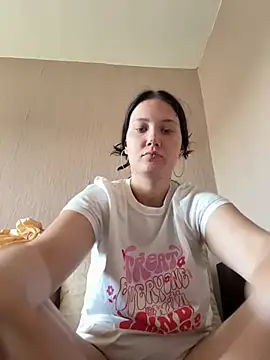 Snapshot of Tinti0304 chatting on May 14, 11:17 am Tinti0304 online show from May 14, 11:17 am