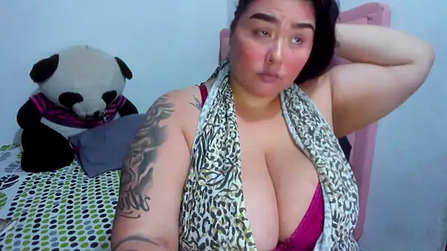 Snapshot of Fernanda_Big_Boobs chatting on June 6, 6:12 pm Fernanda Big Boobs online show from June 6, 6:12 pm